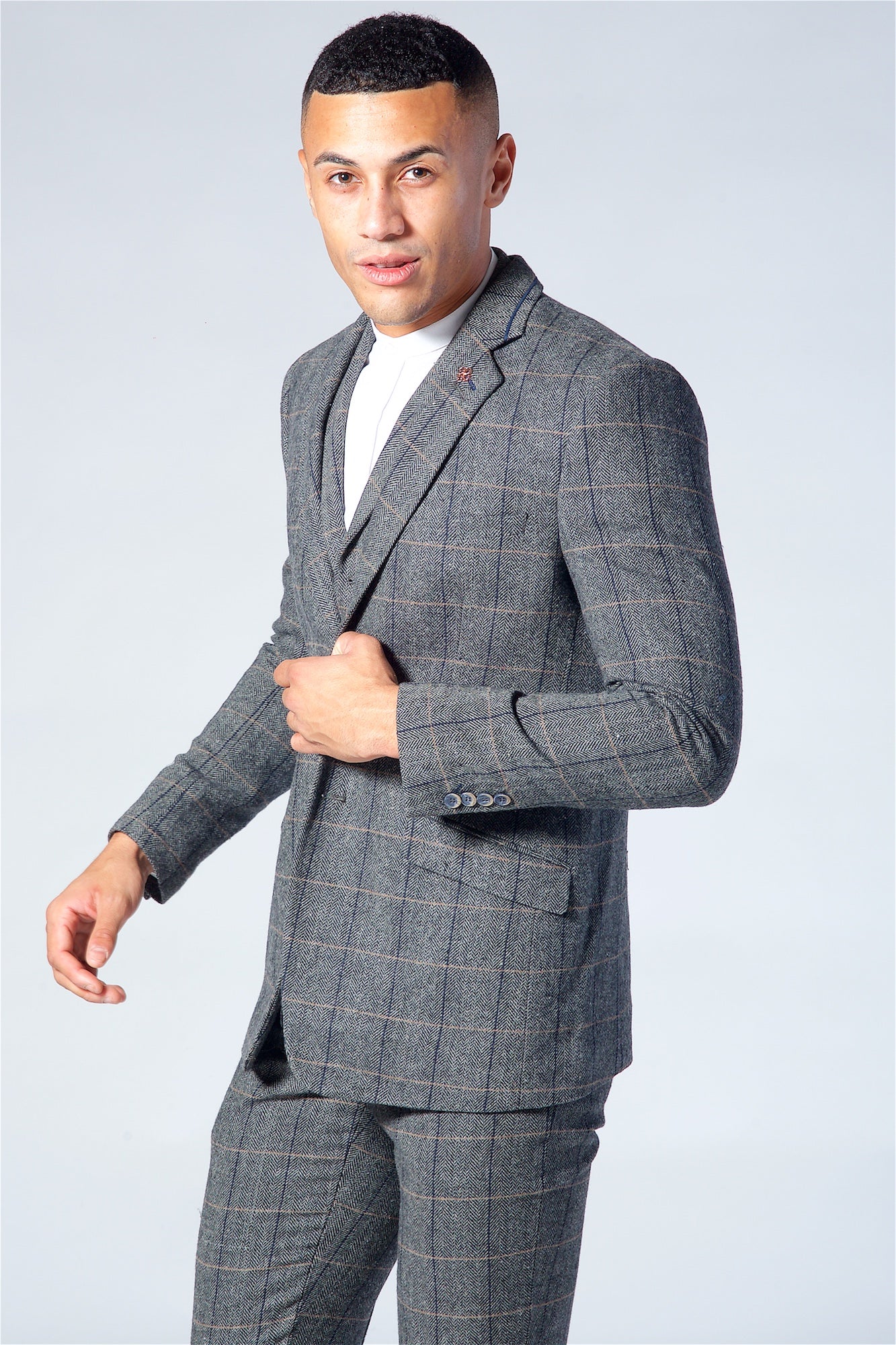 Cavani Albert Grey Tweed Three Piece Suit