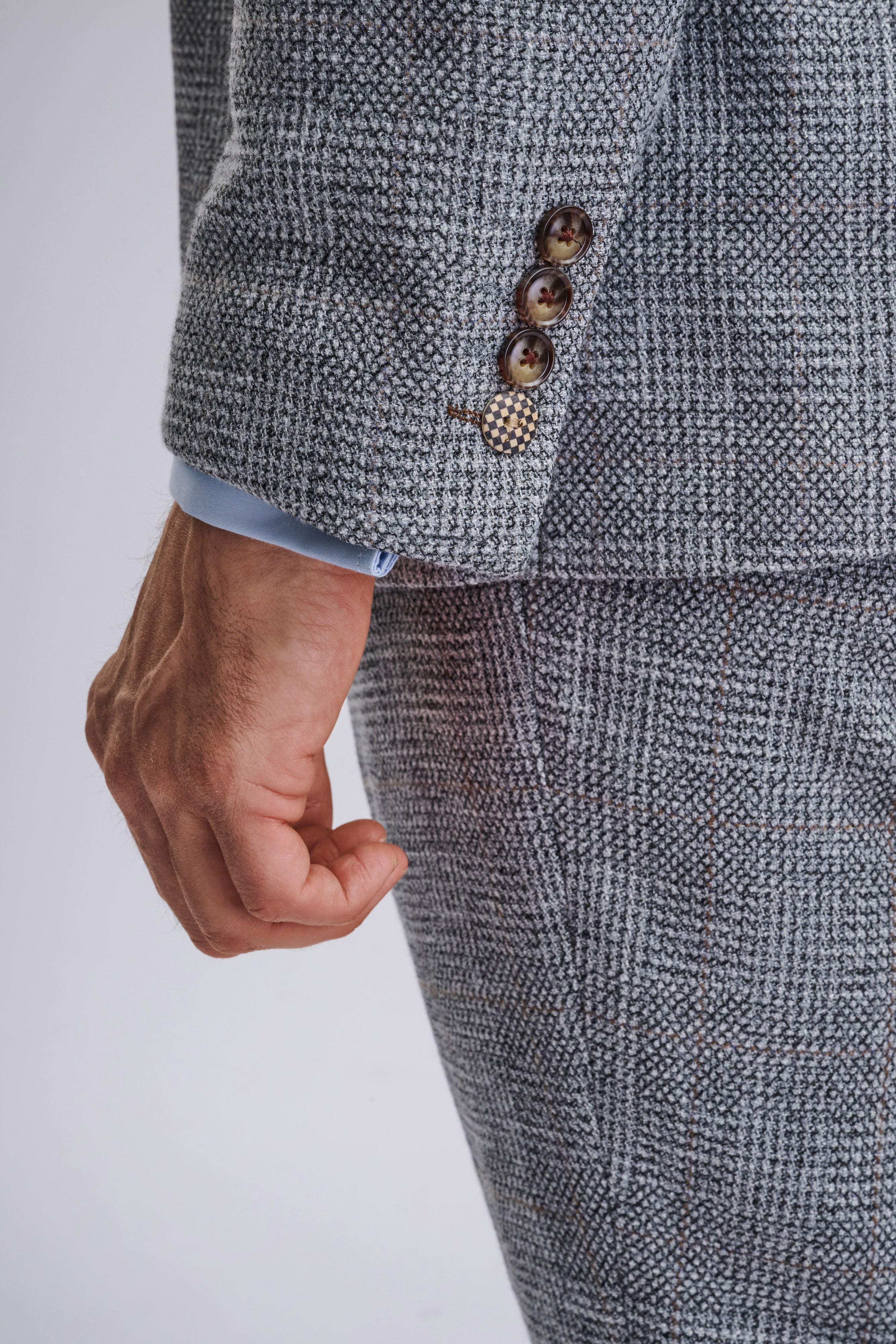 Kris - Silver Grey Tweed Three Piece Suit