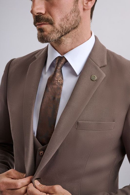 HM5 - Tan Tailored Three Piece Suit
