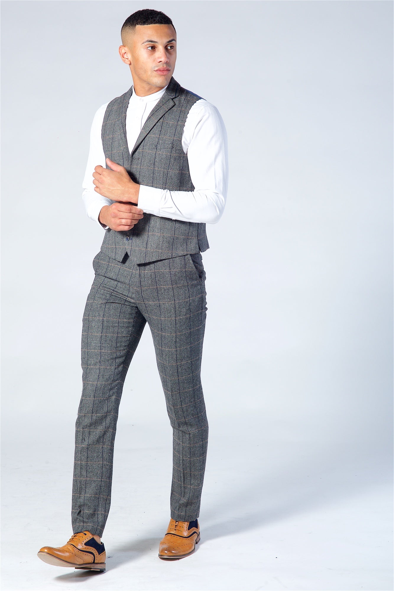 Cavani Albert Grey Tweed Three Piece Suit